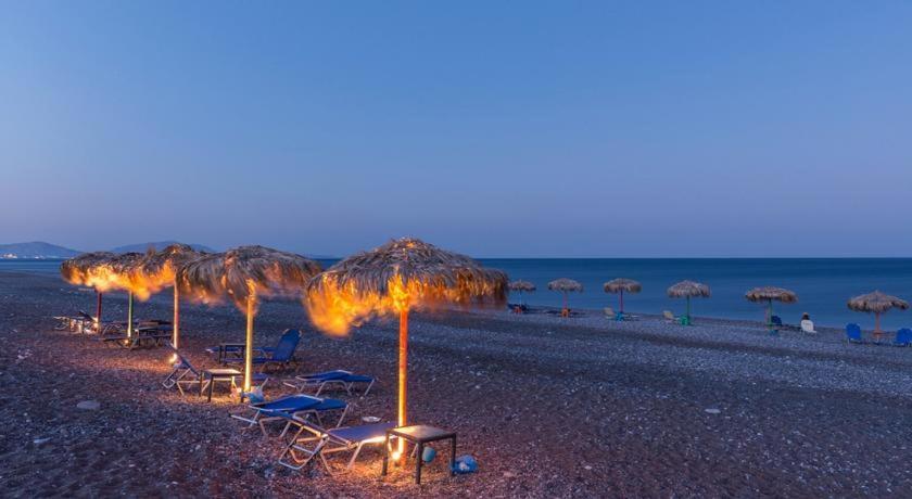 Cristelia Seafront&Pool Villa Lakhania Esterno foto