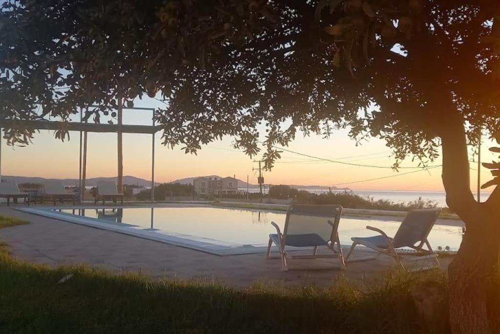 Cristelia Seafront&Pool Villa Lakhania Esterno foto
