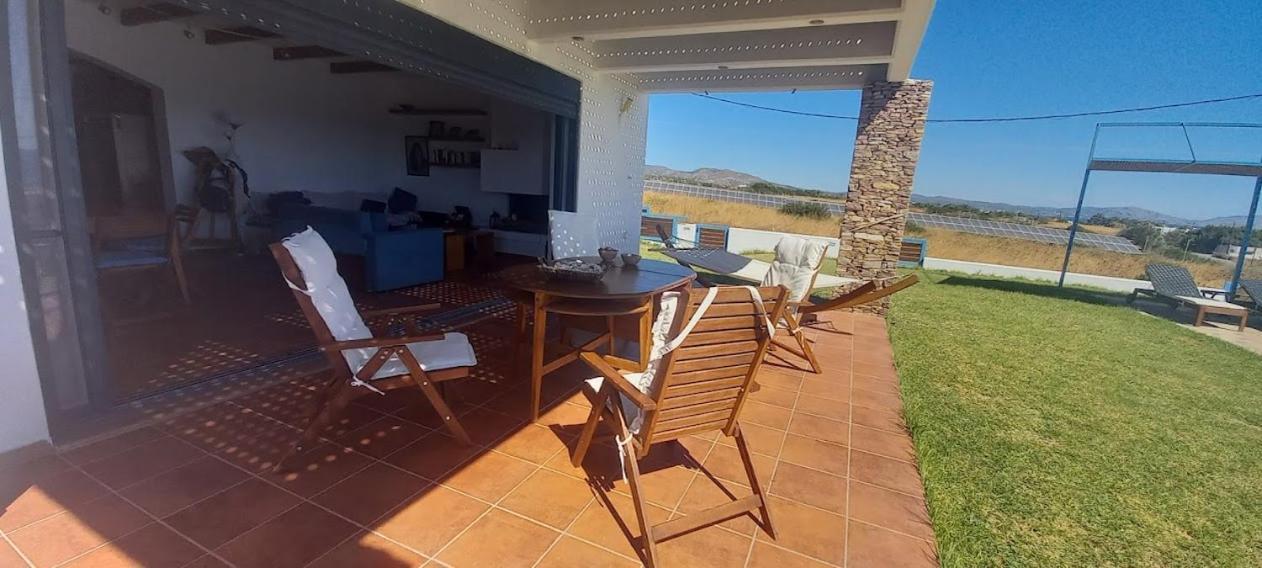 Cristelia Seafront&Pool Villa Lakhania Esterno foto