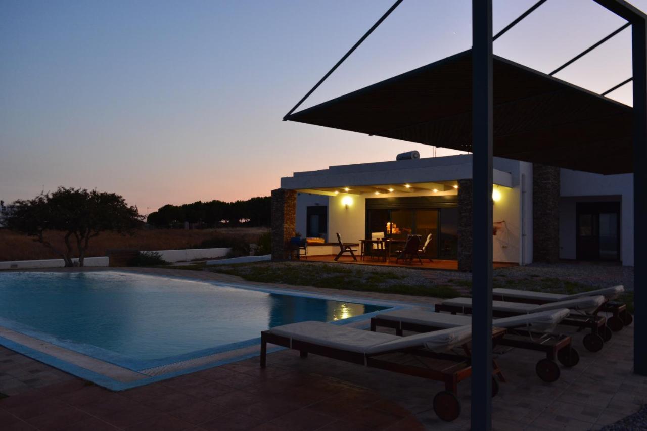 Cristelia Seafront&Pool Villa Lakhania Esterno foto